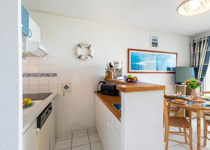 Les Hauts De La Corniche By Interhome